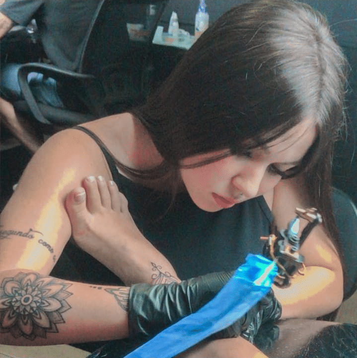 Depoimento da tatuadora que fez o curso de desenho na LBK Ensino Profissional